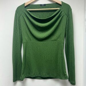 Stunning Green Long Sleeve Top